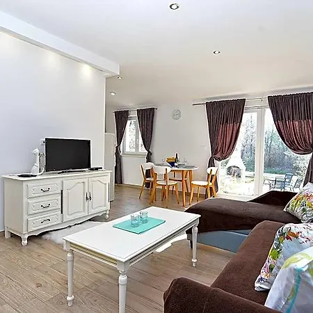 Ξενοδοχείο House 2219 3*